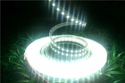 自成立伊始,潛心于led應用產品制造研發(fā),是專攻led節(jié)能照明燈飾產品的